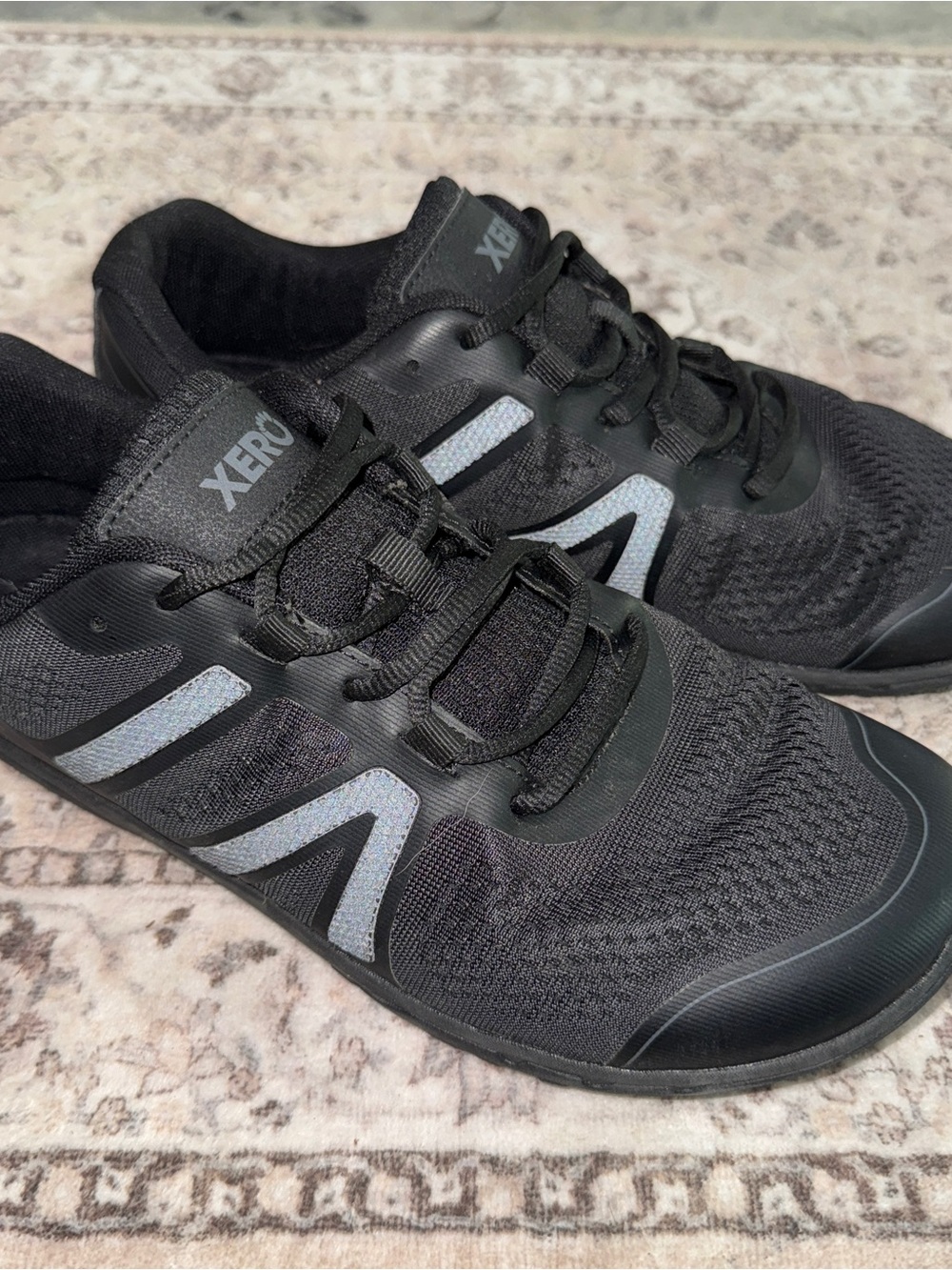 Xero Shoes Men's Sz 9.5 HFS II Barefoot Running Shoes Black Minimalist Trainers